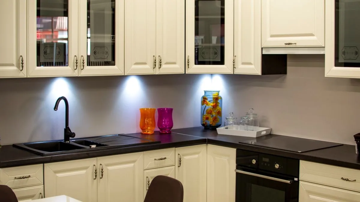 KITCHEN REMODEL CONSIDERATIONS